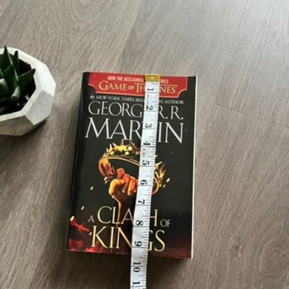 2 for 20$ George R.R. Martin's "A Clash of Kings" Paperback (Game of Thrones) - Picture 6 of 6